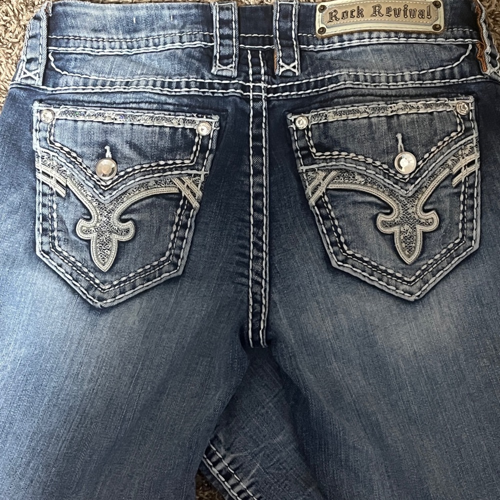 Women’s Rock Revival cropped Jeans